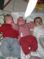 [13-05-2004] De eerste vriendschappen zijn een feit.